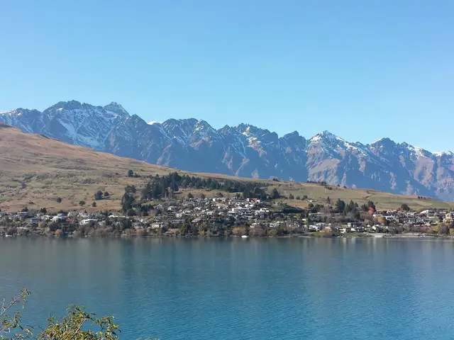 Kelvin Heights and the Remarkables across Lake Wakatipu.